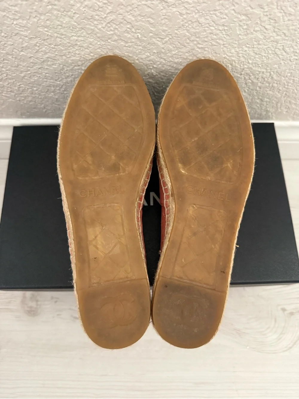 Chanel 2017 Interlocking Pearl CC Logo Espadrilles Size 35 EU 💗